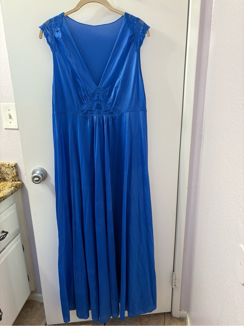 Vintage Van Raalte Royal Blue Nylon Nightgown Size M Like New PTP 20-L 55